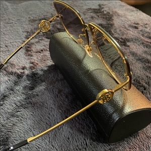 BURBERRY gunmetal oval sunglasses